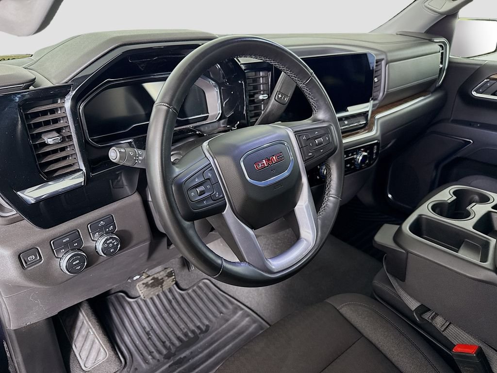 2024 GMC Sierra 1500 Elevation - Photo 11