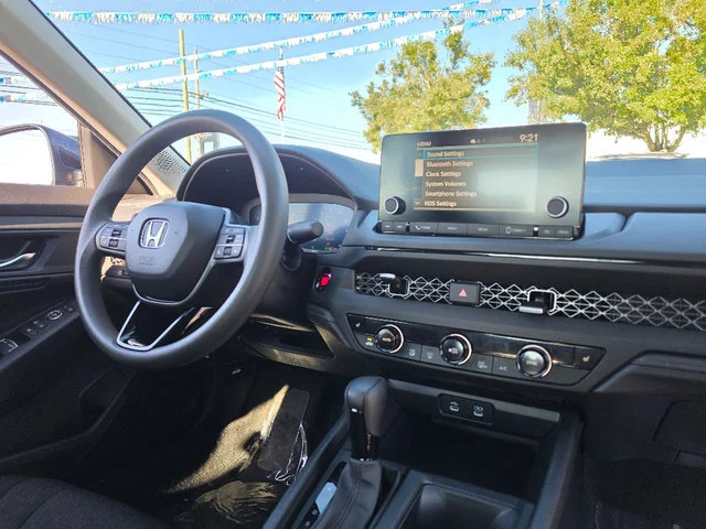 2025 Honda Accord SE - Photo 14