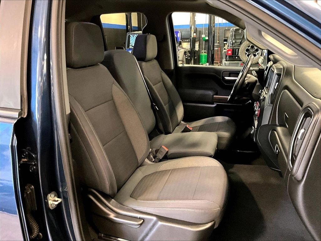 Used 2019 Blue Chevrolet RST image 11