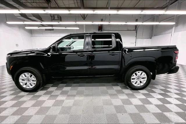 Used 2022 Super Black Nissan SV image 14