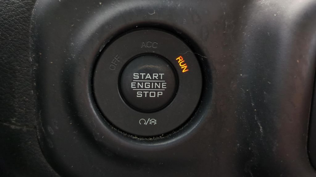 Used 2021  Jeep Unlimited Willys image 20