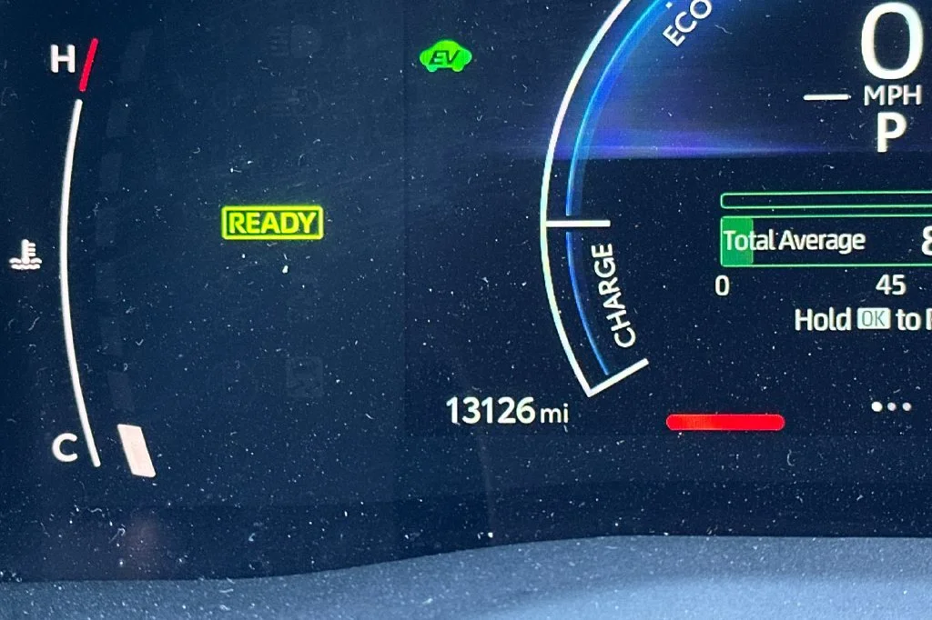 Certified Used 2025  Toyota LE image 24