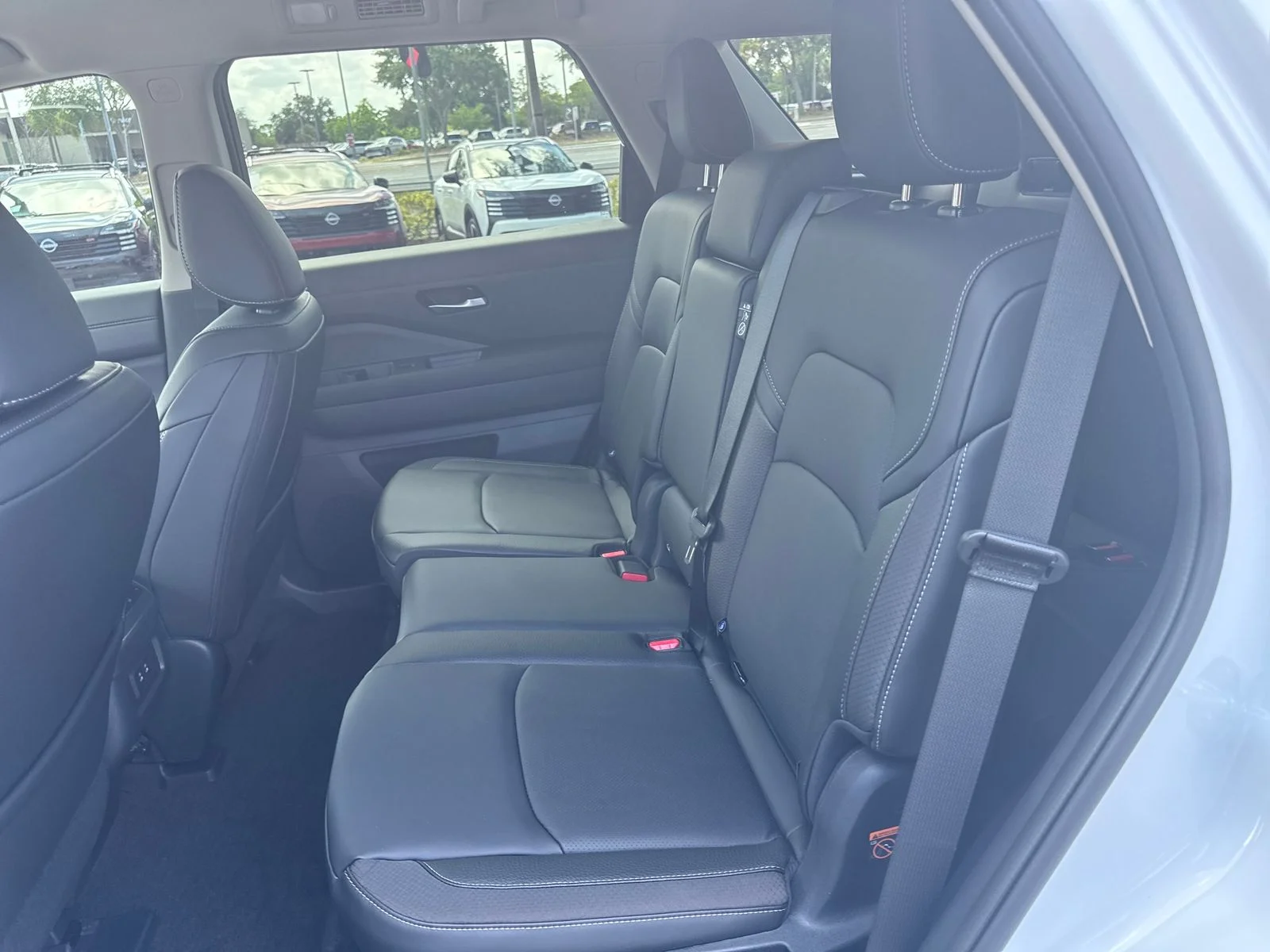 New 2026 Nissan Pathfinder SL 4D Sport Utility