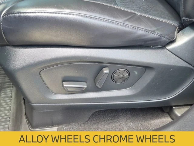 Used 2021 Black Ford Platinum image 17