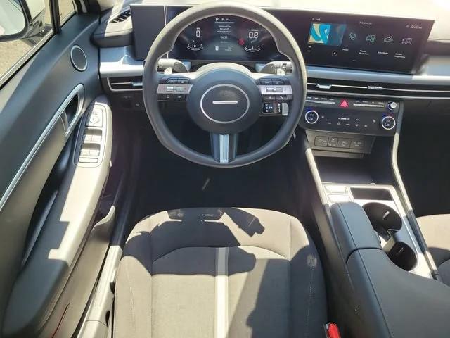 2025 Hyundai Sonata SEL - Photo 16