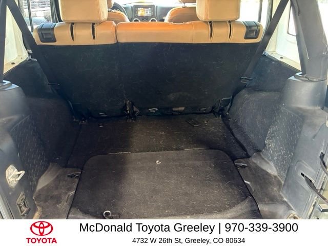 Used 2015 Green Jeep Unlimited Sahara image 10