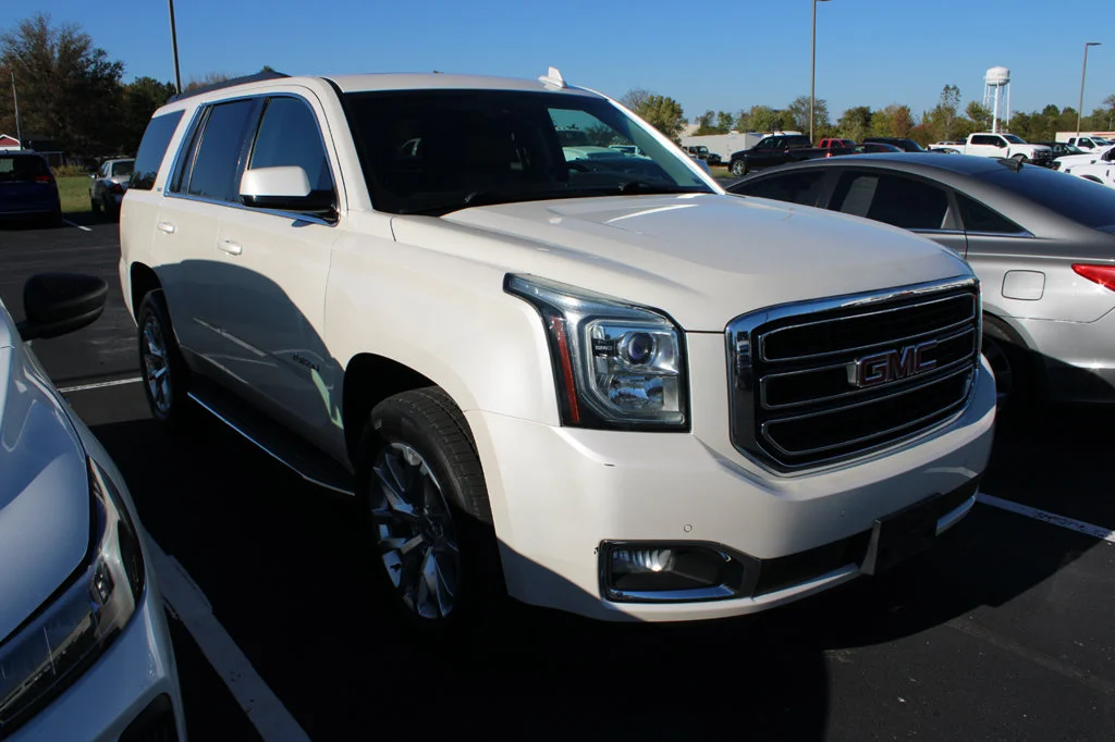 Used 2015 White Diamond Clearcoat GMC SLT image 3