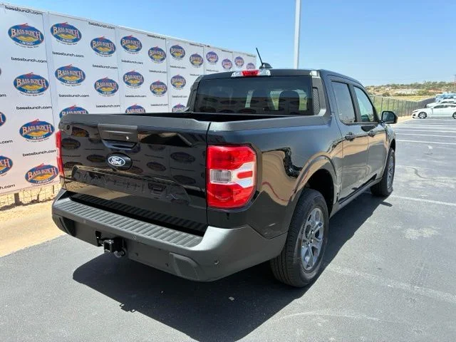 New 2026 Shadow Black Ford XLT image 4