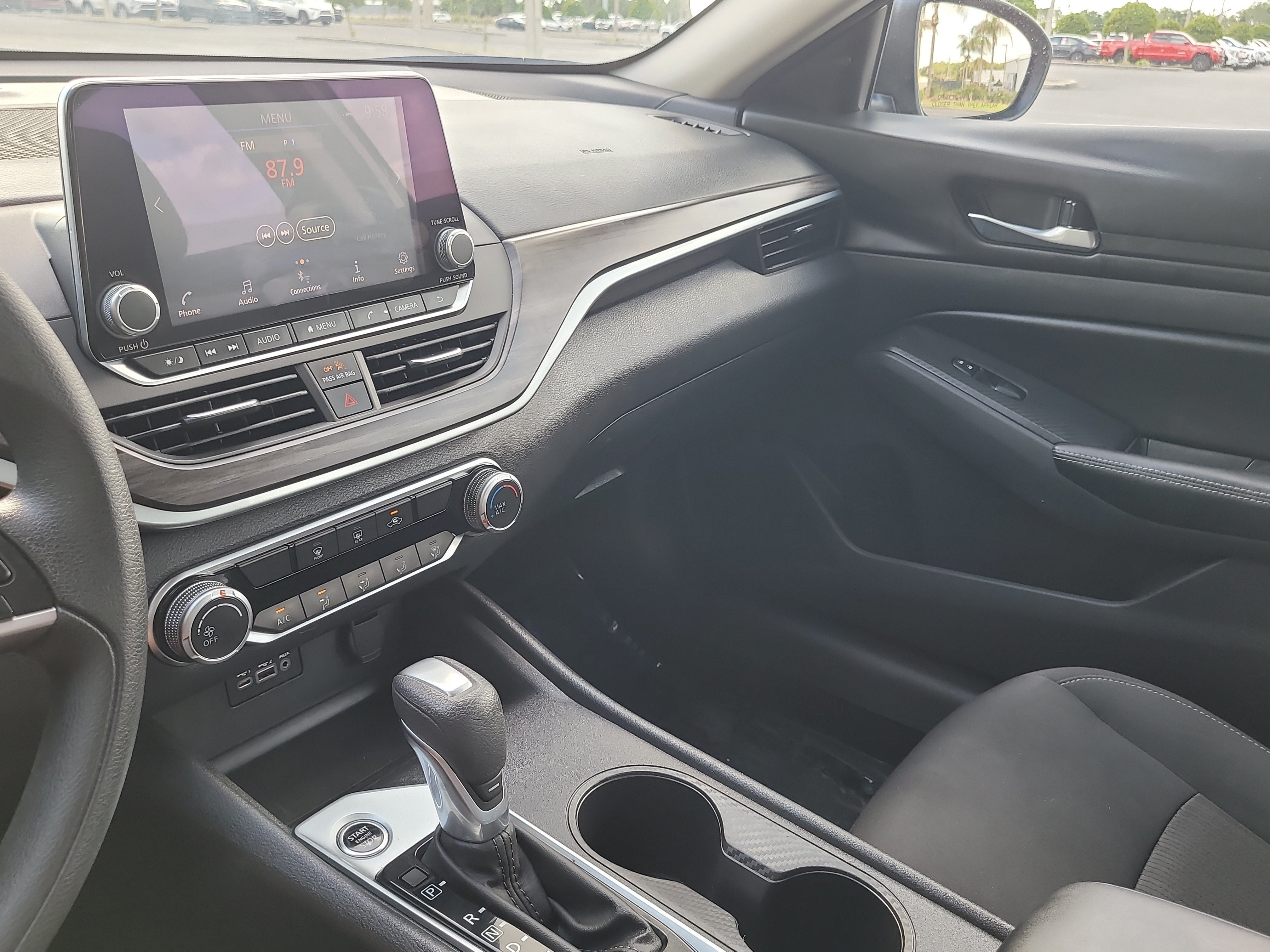 Used 2025 Gun Metallic Nissan SV image 20