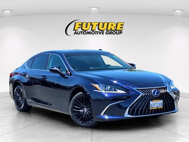 2022 Lexus ES 300h