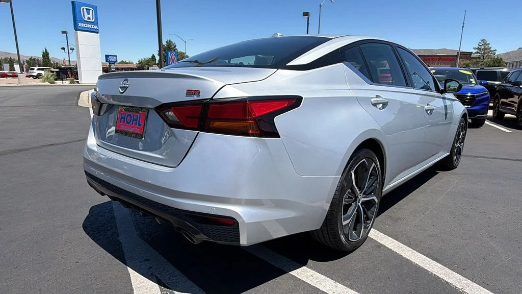 Used 2024 Brilliant Silver Metallic Nissan 2.5 SR image 3