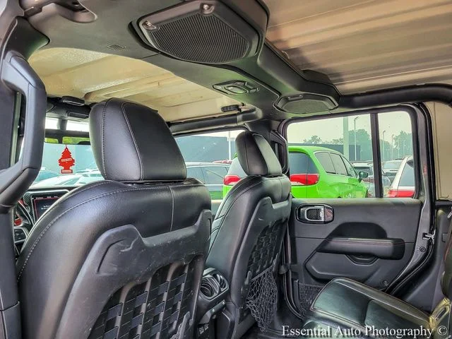 Used 2020 Gray Jeep Rubicon image 11