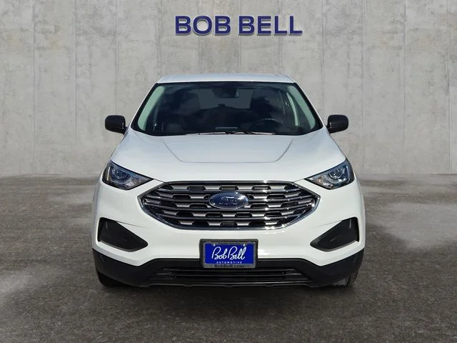 Used 2022 White Ford SE image 8