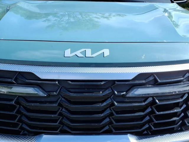 Used 2025 Blue Kia S image 9