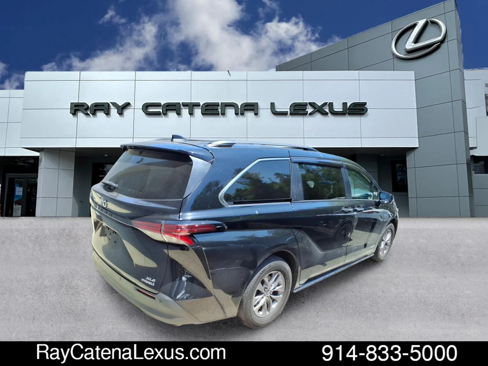 Used 2021 Midnight Black Metallic Toyota 4D Passenger Van image 3