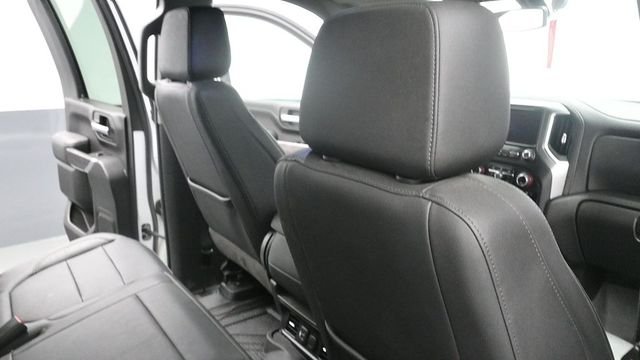 Used 2022 White Chevrolet LTZ image 22