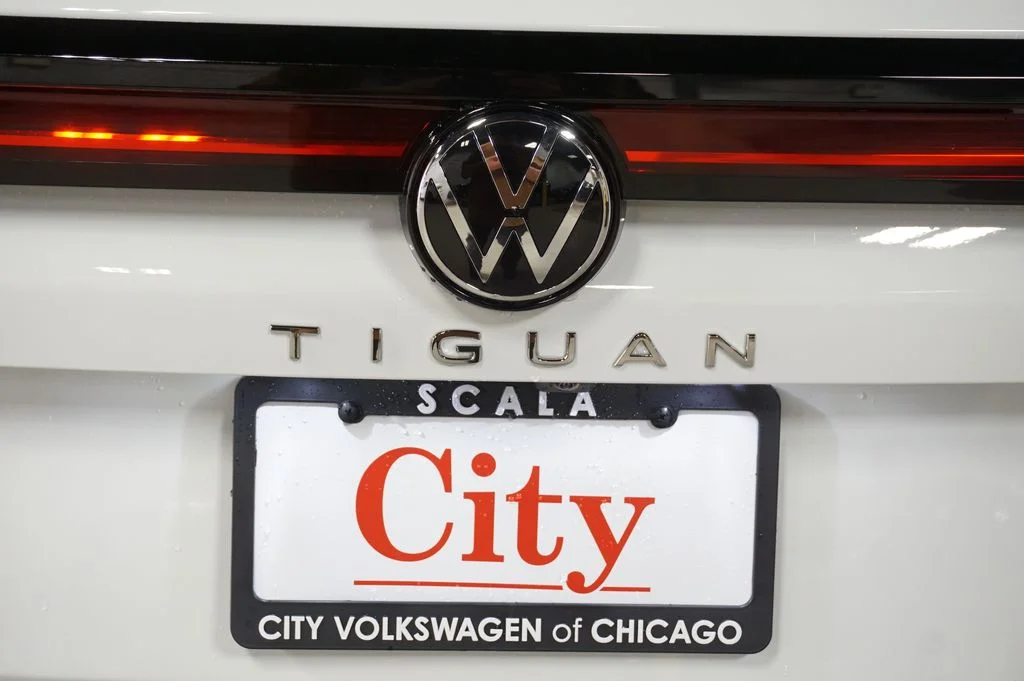 New 2026 Pure White Volkswagen 2.0T SE image 30
