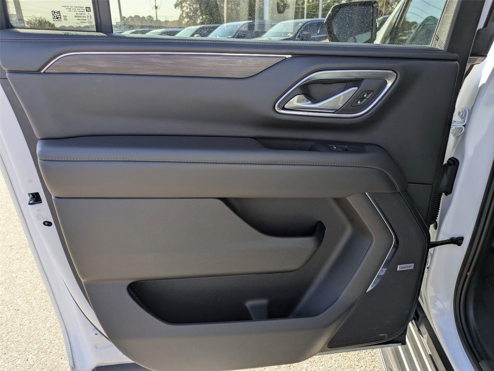 Used 2024 Summit White Chevrolet LT image 24