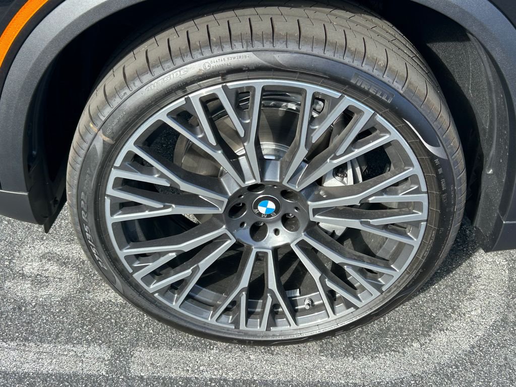New 2026 Black Sapphire Metallic BMW xDrive40i image 9