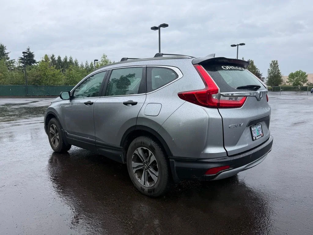 Used 2018 Lunar Silver Metallic Honda LX image 5