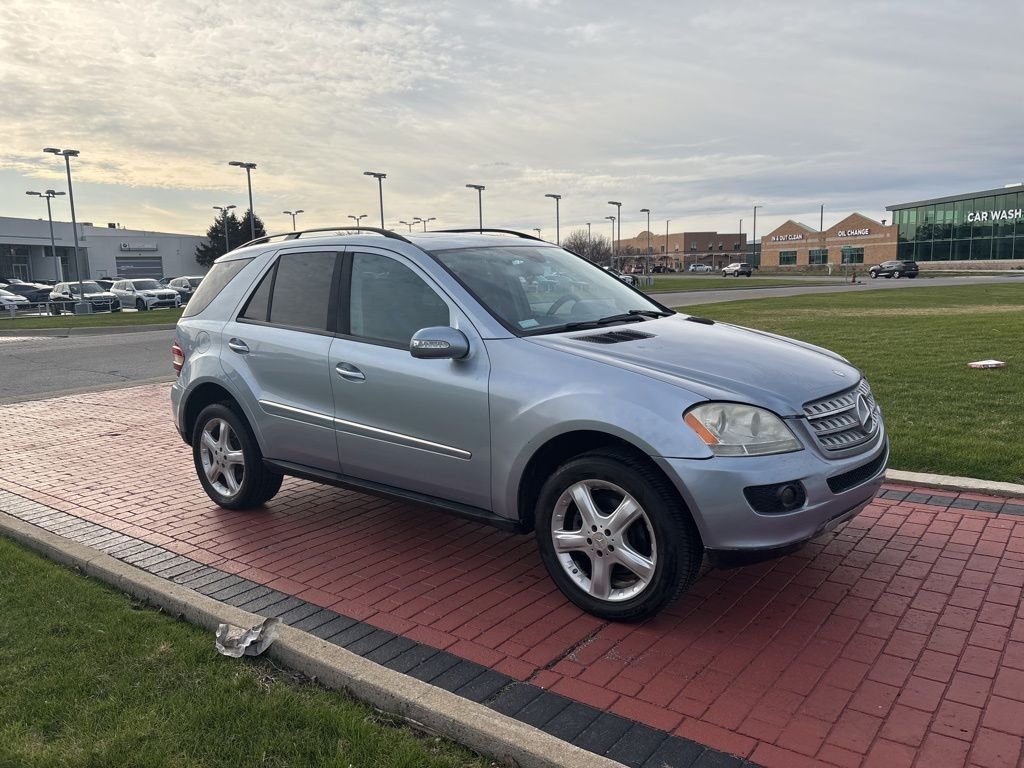 Used 2008 Mercedes-Benz M-Class ML350 with VIN 4JGBB86EX8A362245 for sale in Schererville, IN