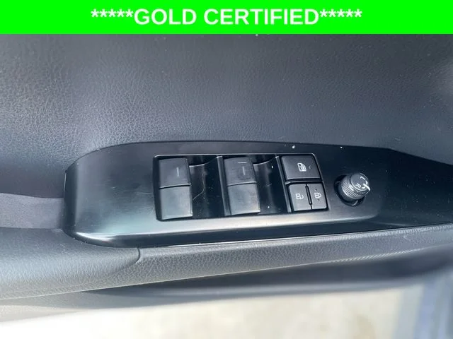 2025 Toyota Camry LE - Photo 15