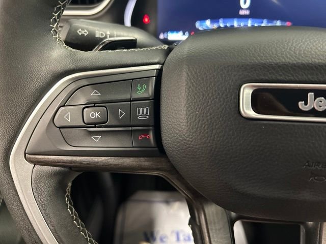 Used 2023 Bright White Clearcoat Jeep Limited image 26