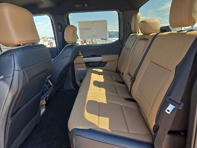 New 2026 Glacier Gray Metallic Tri-Coat Ford F-250® Lariat® image 42