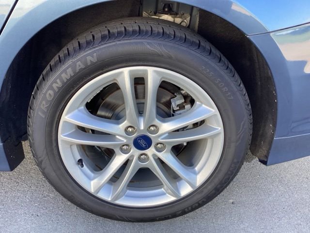 Certified Used 2018 Blue Metallic Ford S image 7