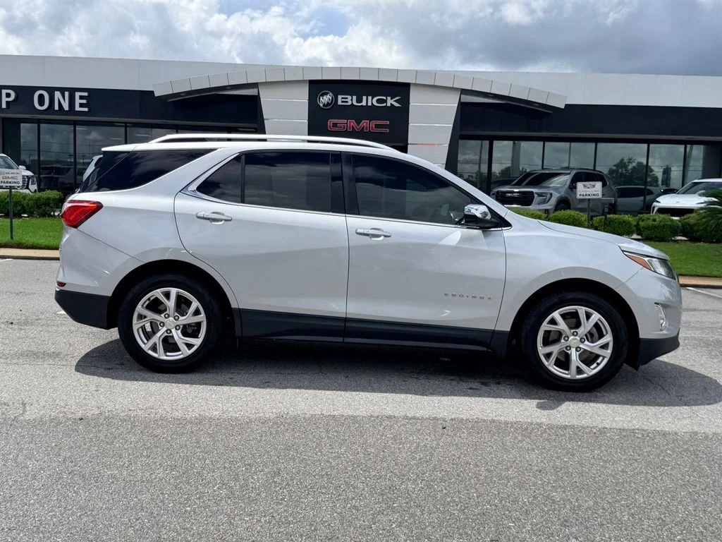 Used 2019 Silver Chevrolet Premier image 7