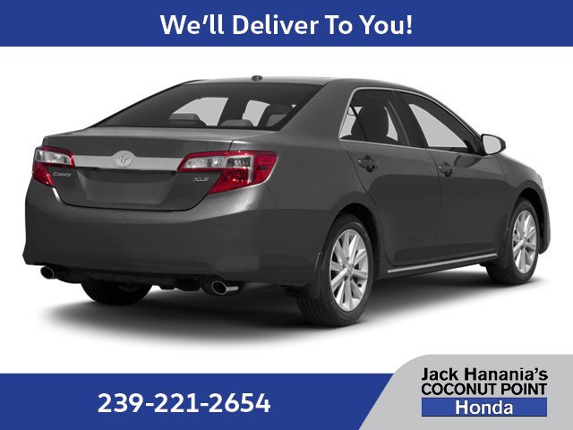 Used 2013 Silver Toyota XLE image 2