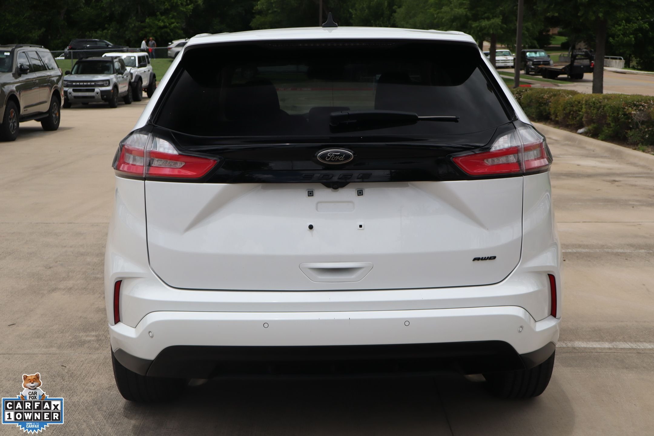 Used 2024 White Ford SE image 4