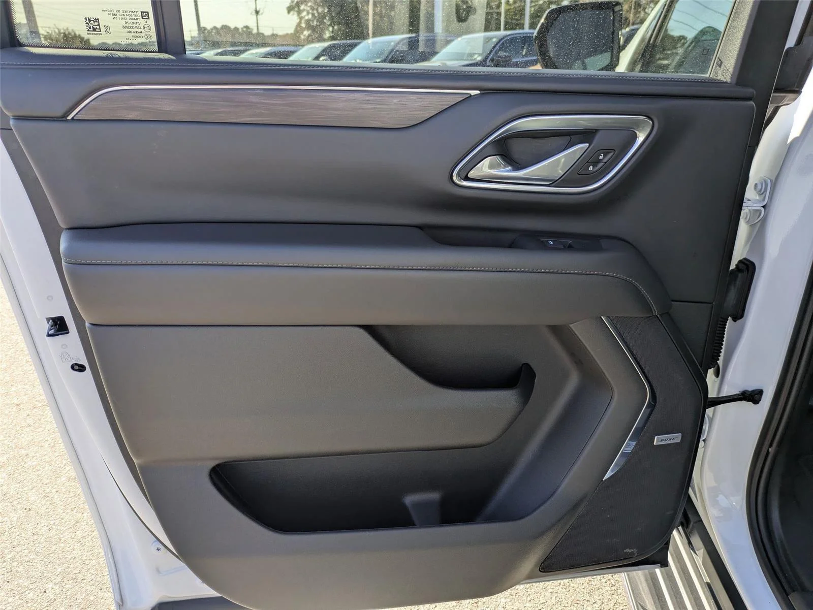 Used 2024 Summit White Chevrolet LT image 24