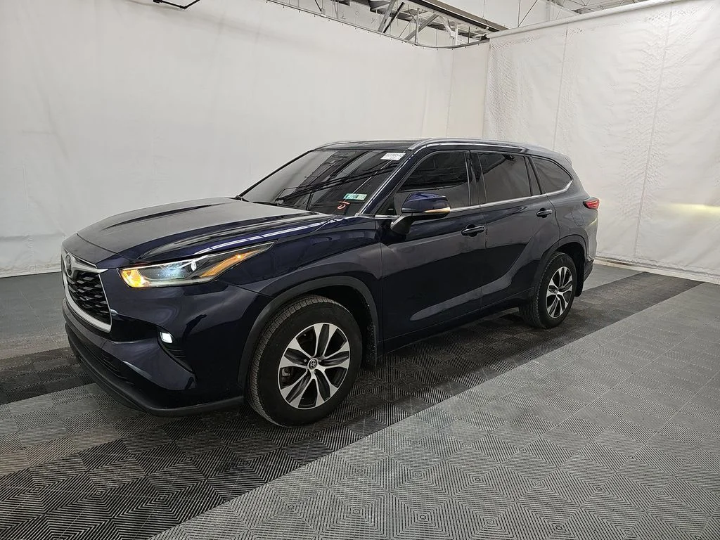 Certified Used 2021 Blue Toyota XLE image 5