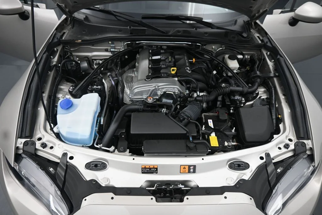 Used 2022 Silver Mazda Grand Touring image 18