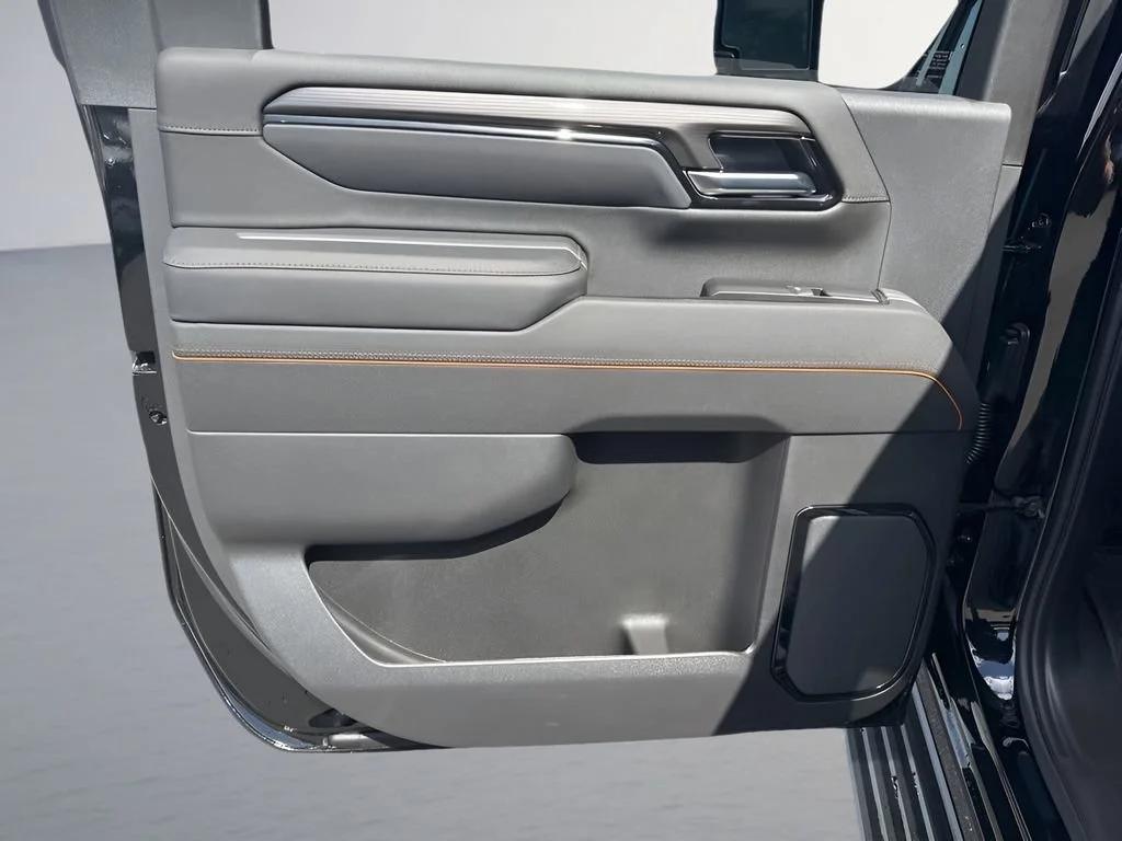 Used 2026 Onyx Black GMC AT4 image 31