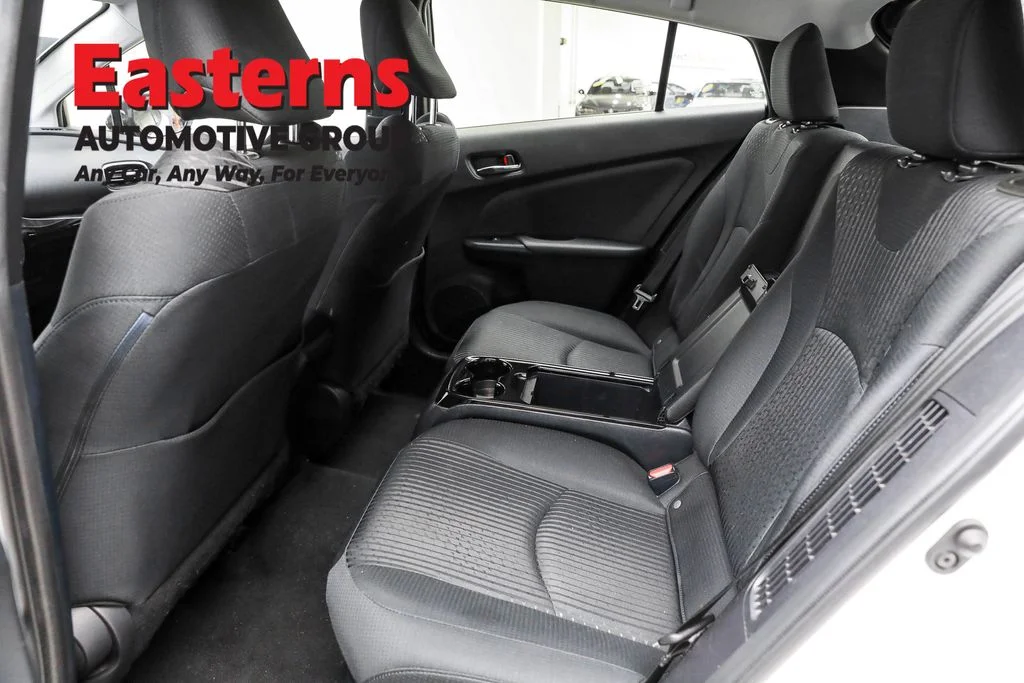 Used 2018 White Toyota Plus image 19