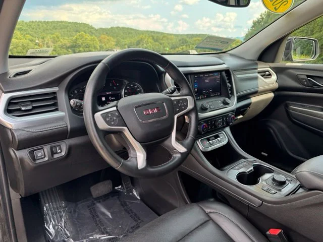 Used 2023 Black GMC SLT image 25