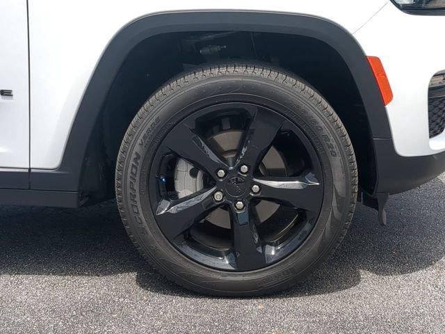 Certified Used 2025 White Jeep Limited image 11