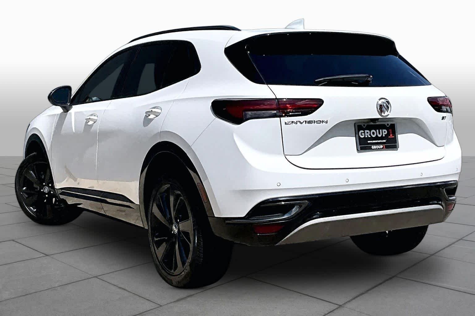 Used 2023 Summit White Buick Essence image 12