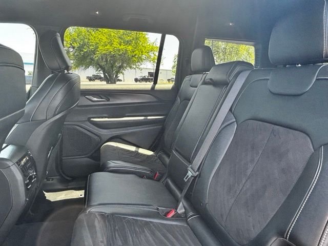 2024 Jeep Grand Cherokee L Altitude - Photo 23