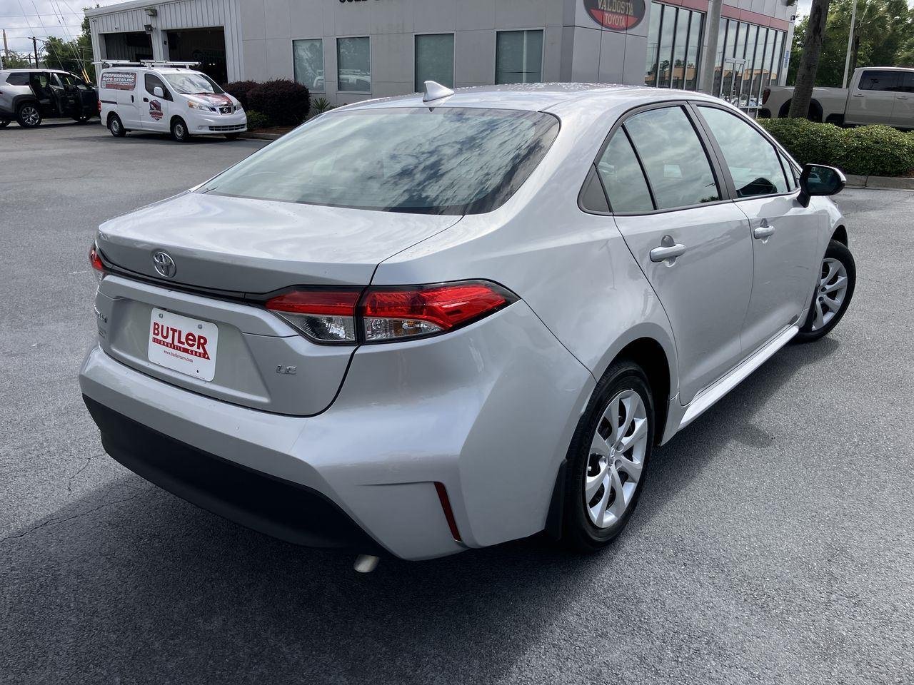 Used 2025 Silver (Classic Silver Metallic) Toyota LE image 5