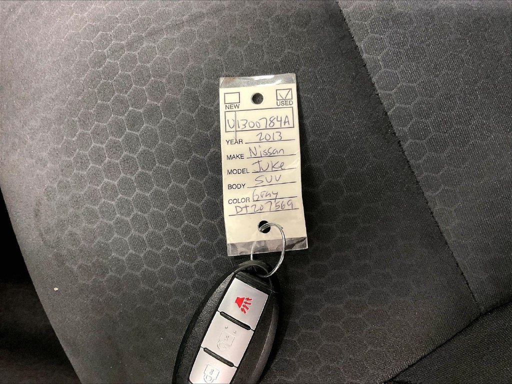 Used 2013 Gray Nissan SV image 30