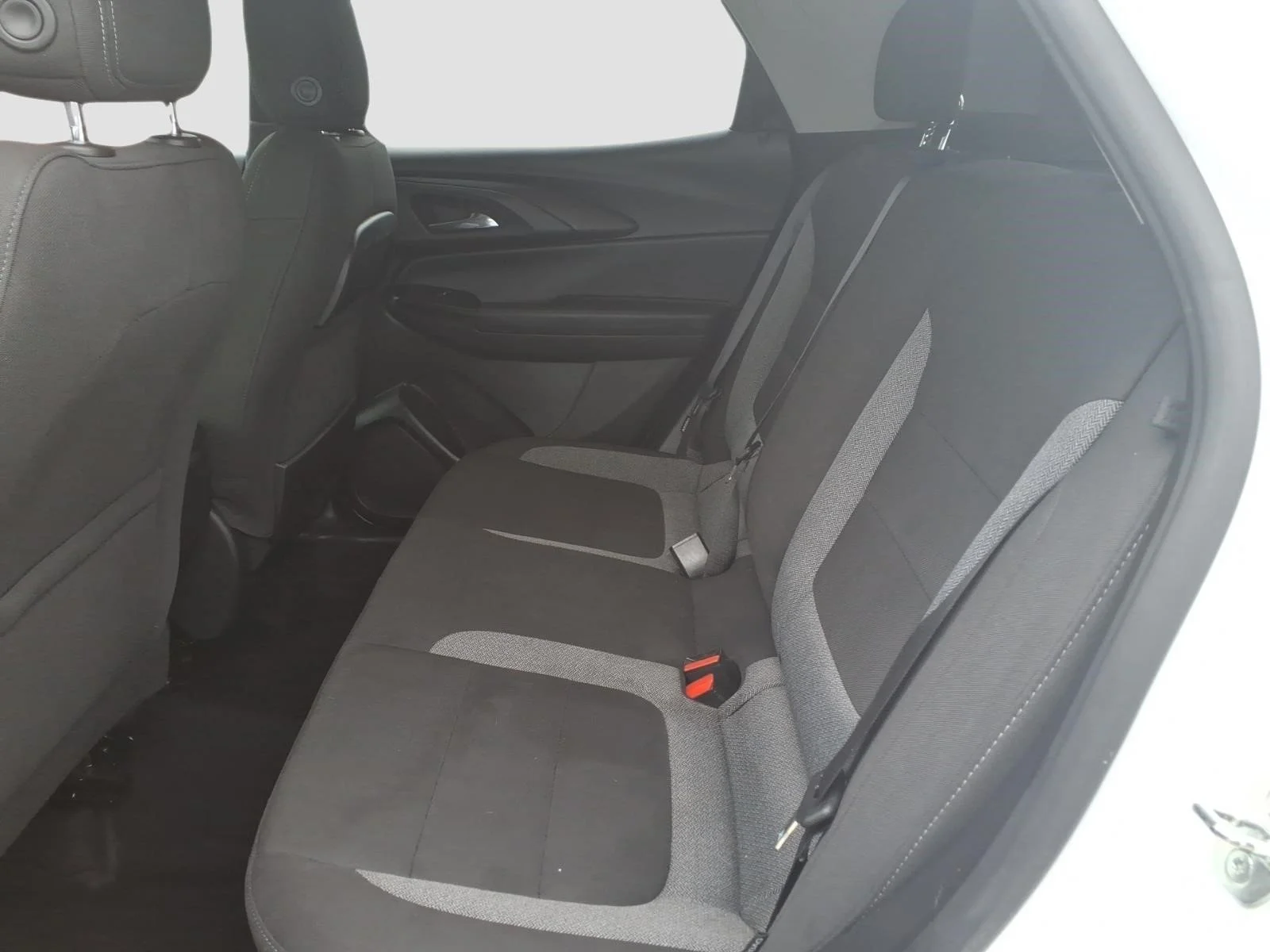 Used 2022 Summit White Gaz Chevrolet LT image 14