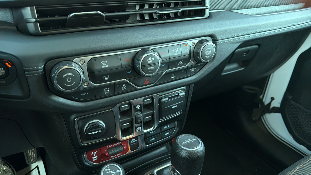 Used 2026 White Jeep Mojave image 10