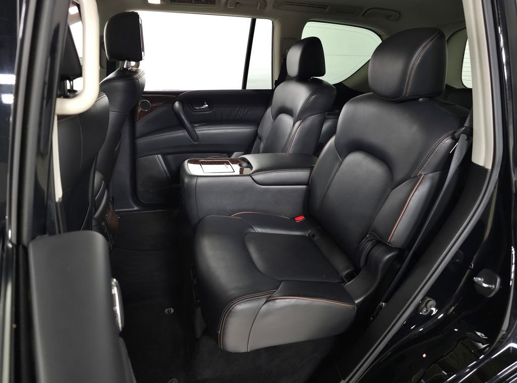 Used 2020 Super Black Nissan Platinum image 36