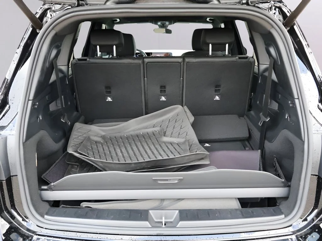 Used 2023 Night Black Mercedes-Benz GLB 250 image 17