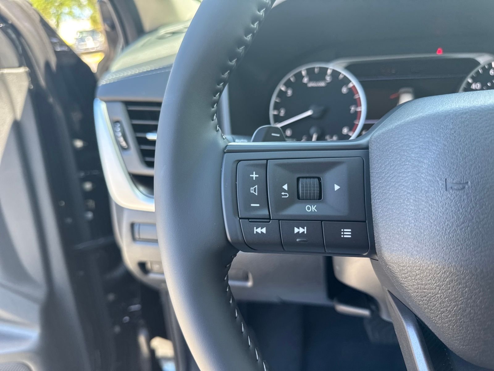 New 2026 Nissan Rogue SV 4D Sport Utility