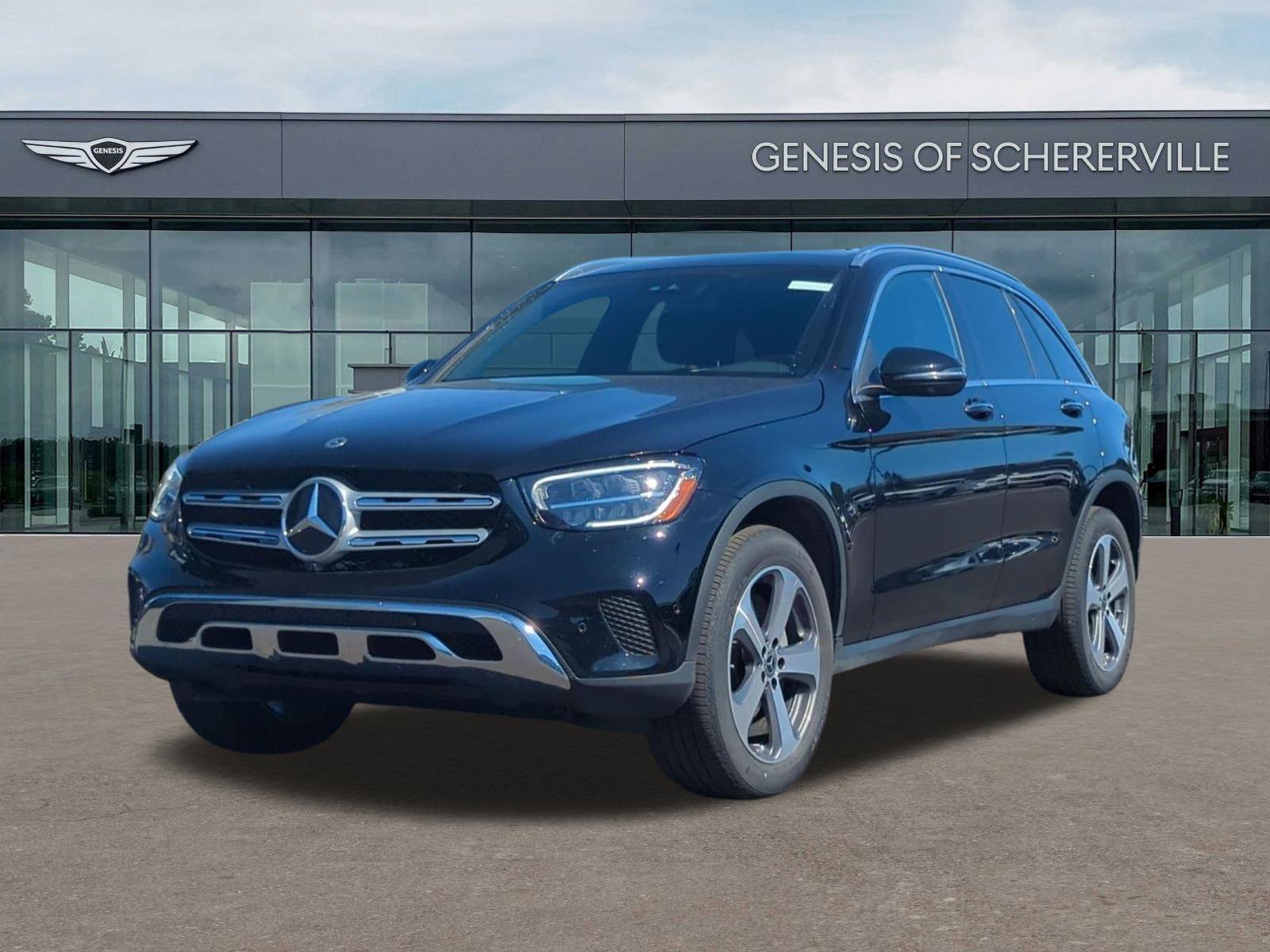 Used 2022 Black Mercedes-Benz GLC 300 image 3