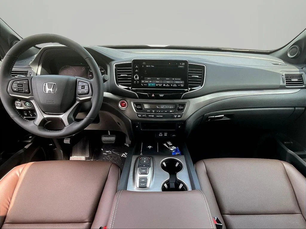 New 2026 Platinum White Pearl Honda RTL image 9
